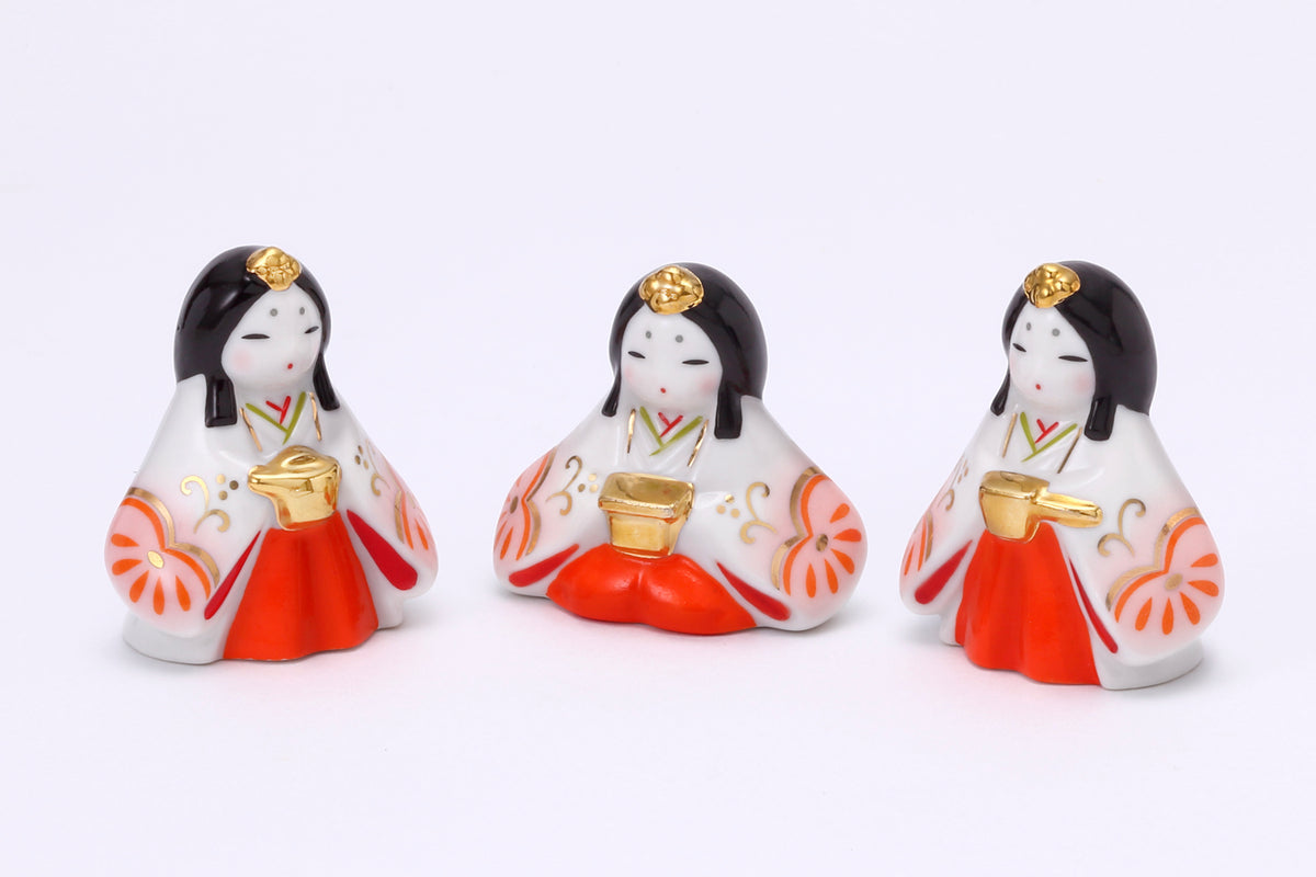 染絵弥生飾り雛(収納桐箱台付・三段飾り) – 中外陶園オンライン