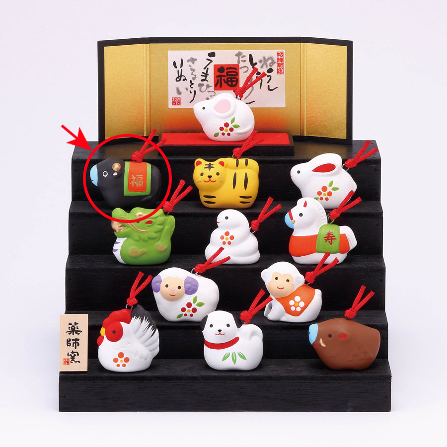 №97 錦彩招福寿々十二支段飾り(土鈴・小)※単品 丑(うし) – 中外陶園