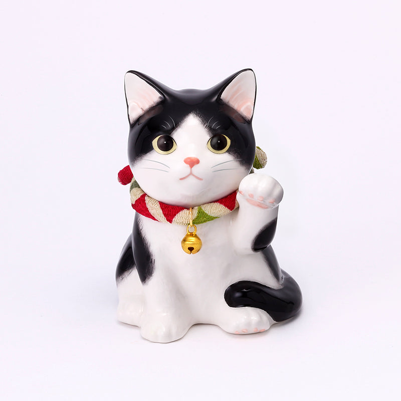 うちの招き猫(ぶち･子猫)