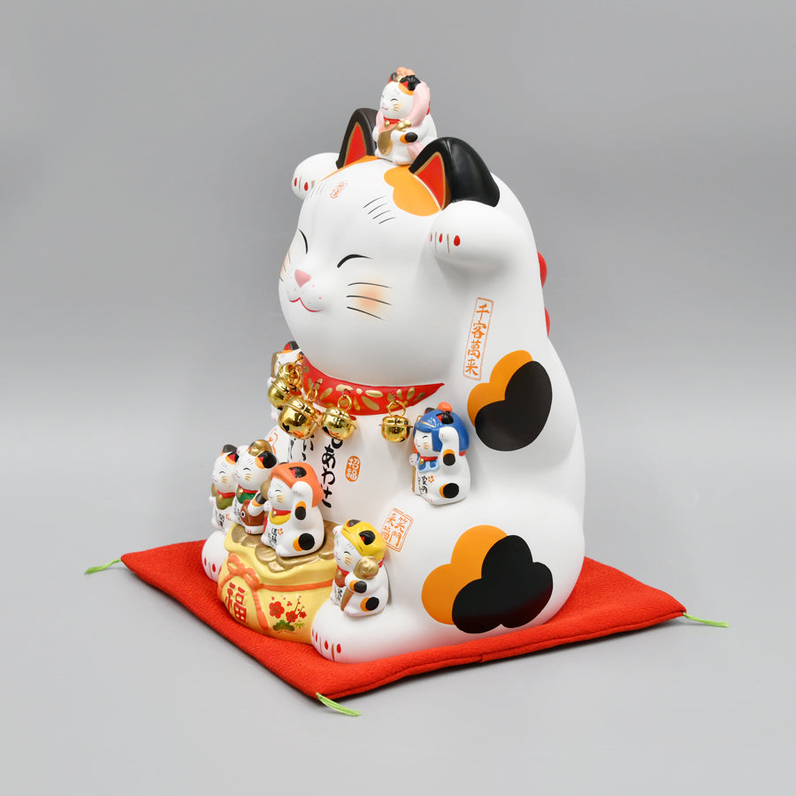 薬師窯 錦彩七福神招き猫（8.5号） Amazon.co.jp: 薬師窯(yakushigama) 錦彩七福神招き猫(8.5号